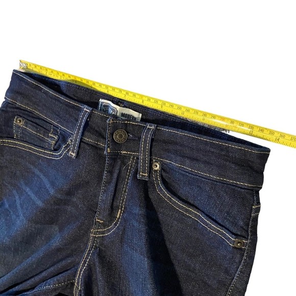 Signature Levi Stauss Jeans Dark Wash Modern Bootcut  4M Cotton Blend EUC 28x31 - Picture 5 of 10